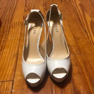 Price drop 🔥Guess peep toe Platform